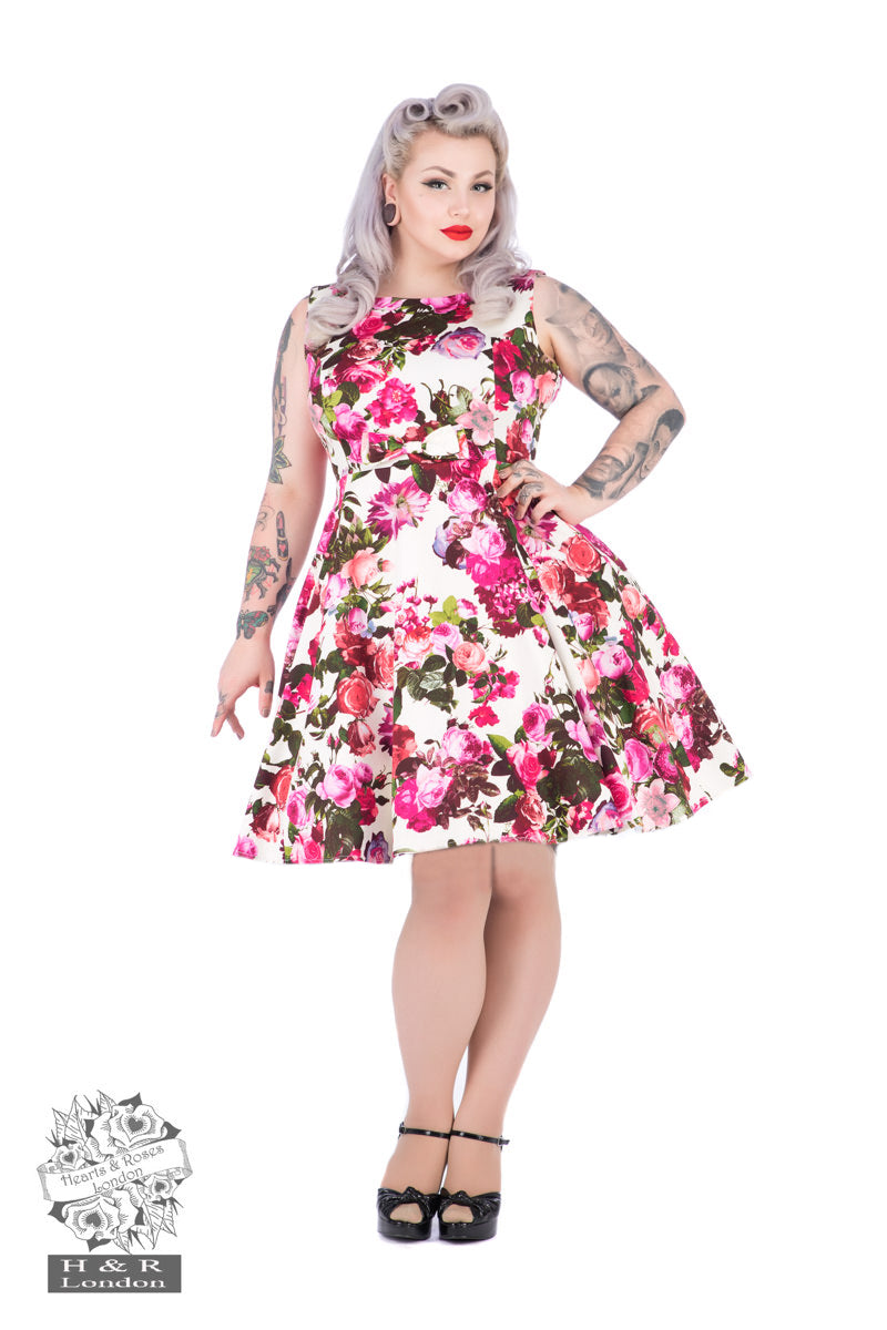 hearts and roses audrey classic post included uk 8 £65 now £39.99 free uk post sale