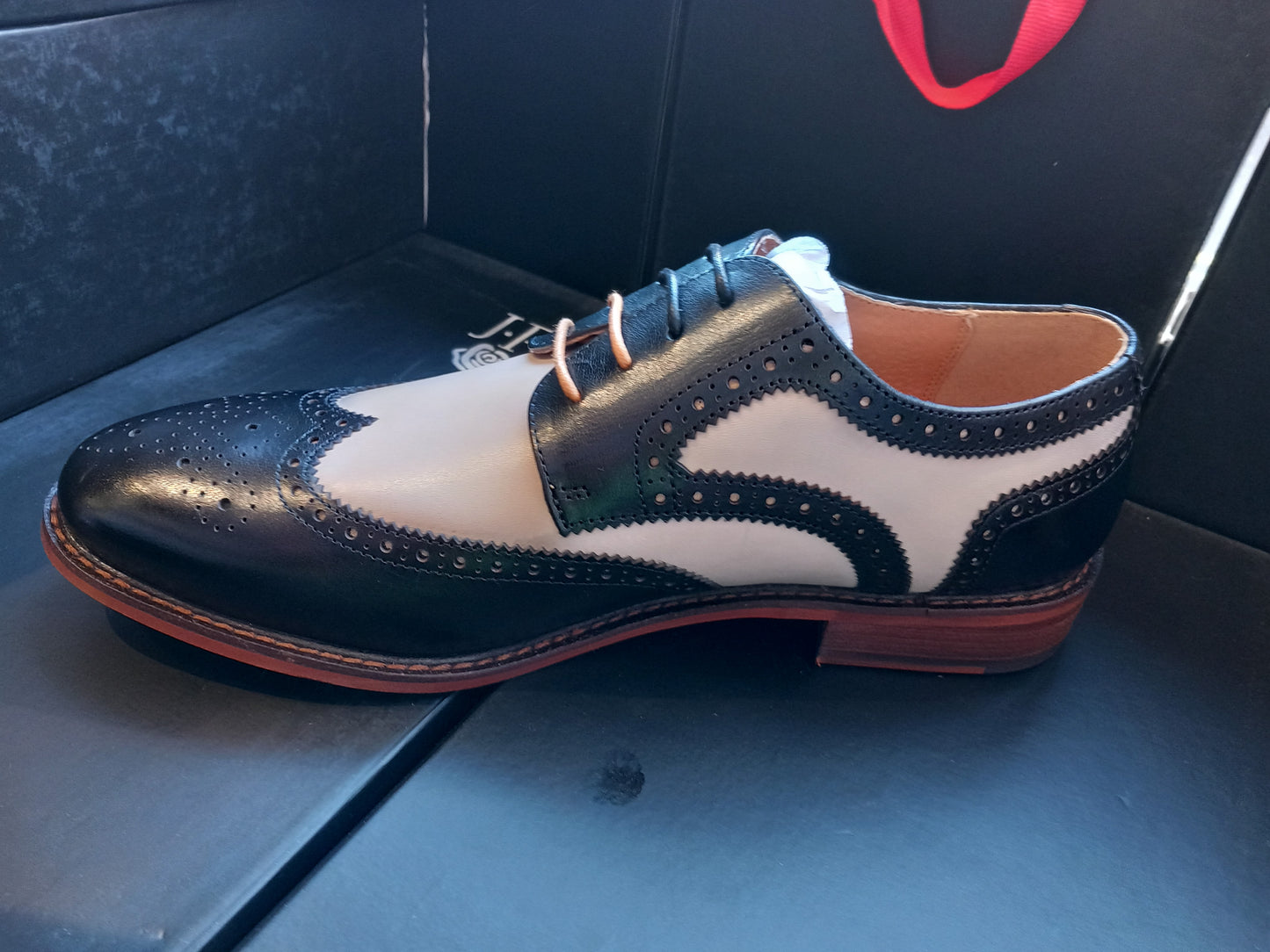 Justin Reess gents discounted kai black /beige gents footwear uk12 £89.99