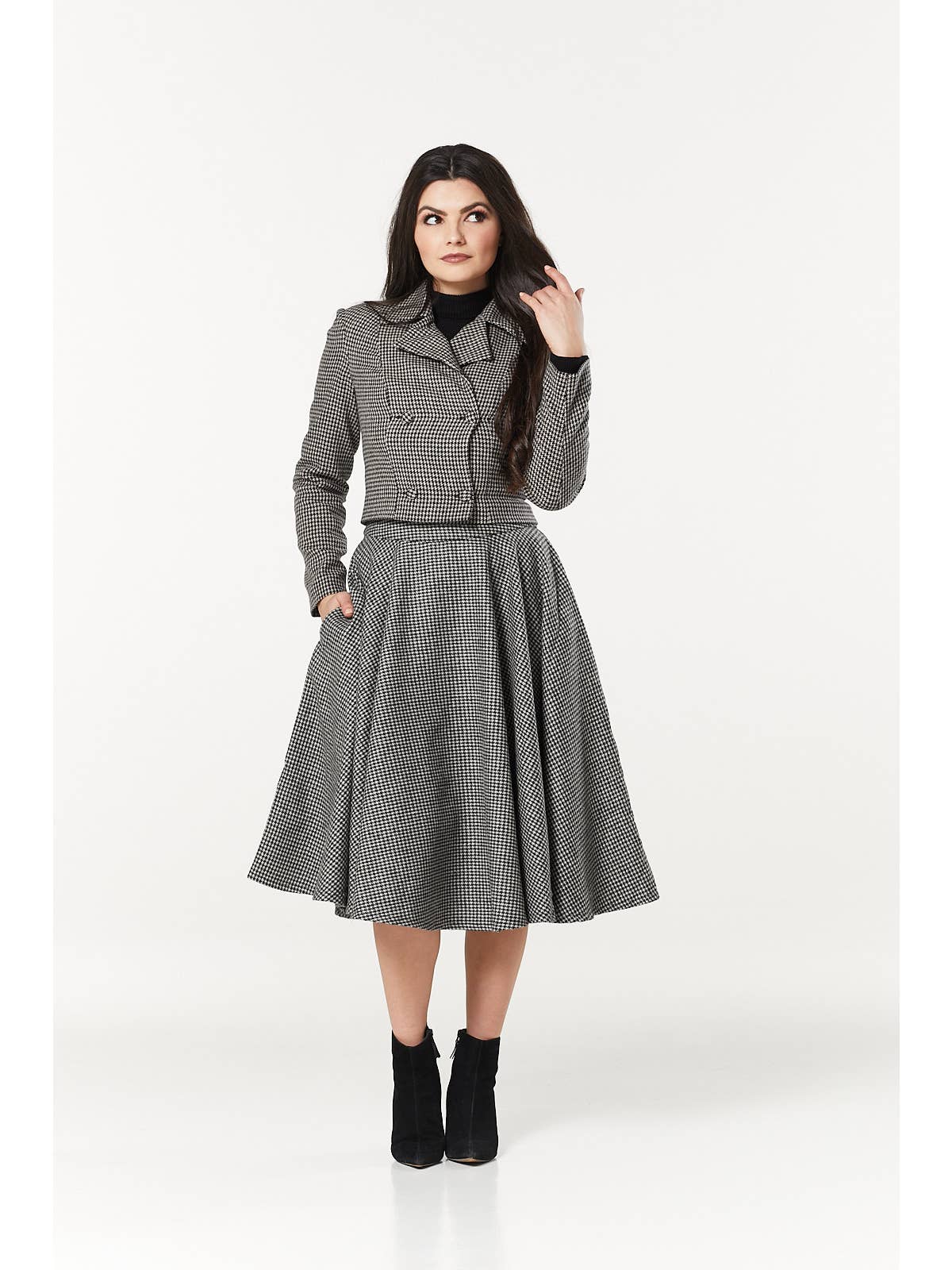 Timeless london hounds tooth cropped jacket sale was £70 now £34.99 sale size uk20 free uk postage now £30