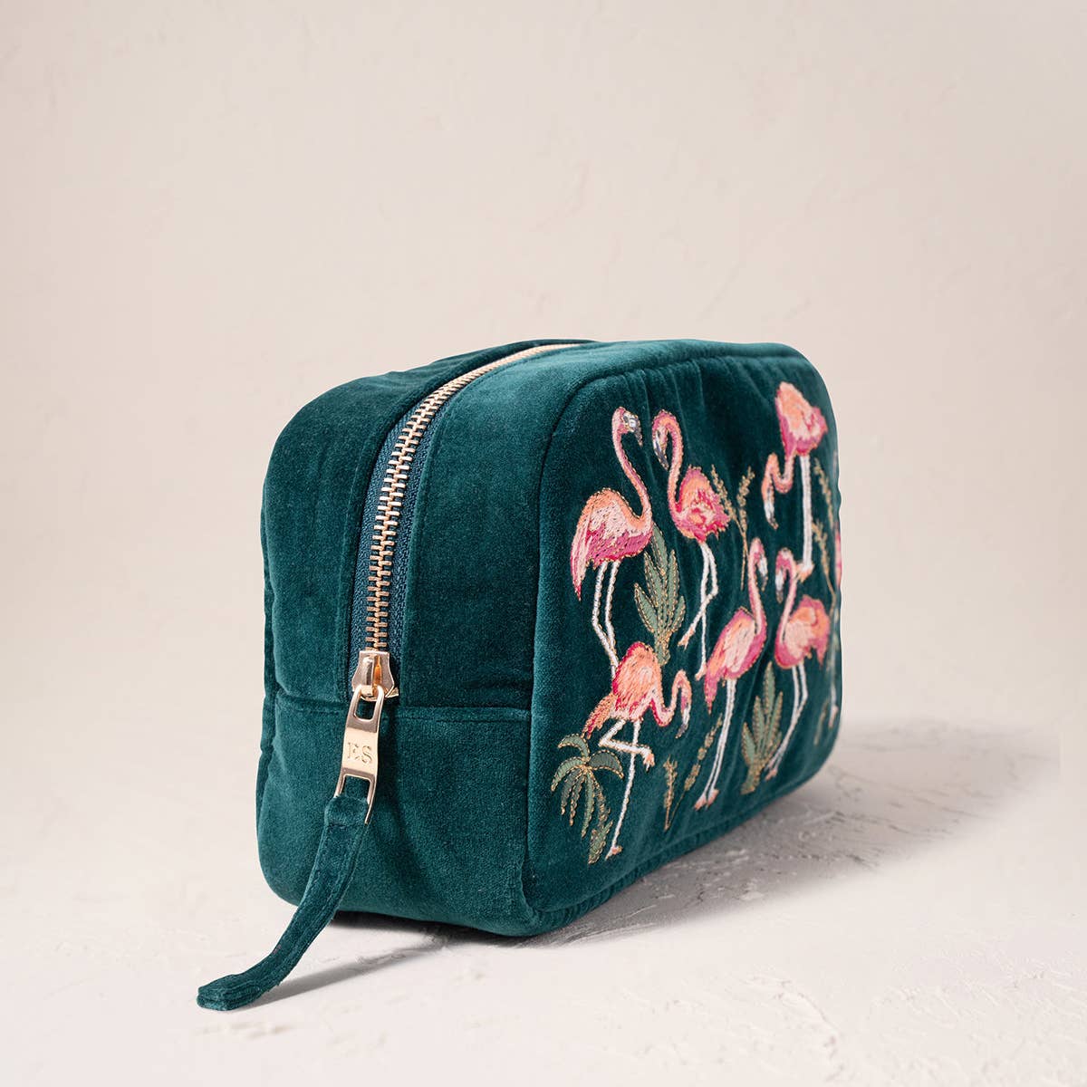 Elizabeth Scarlett flamingo makeup bag uk postage included sale £24.99