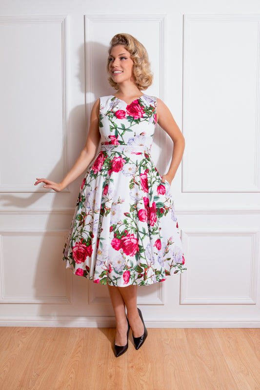 hearts and roses debbie floral swing dress new in size 24