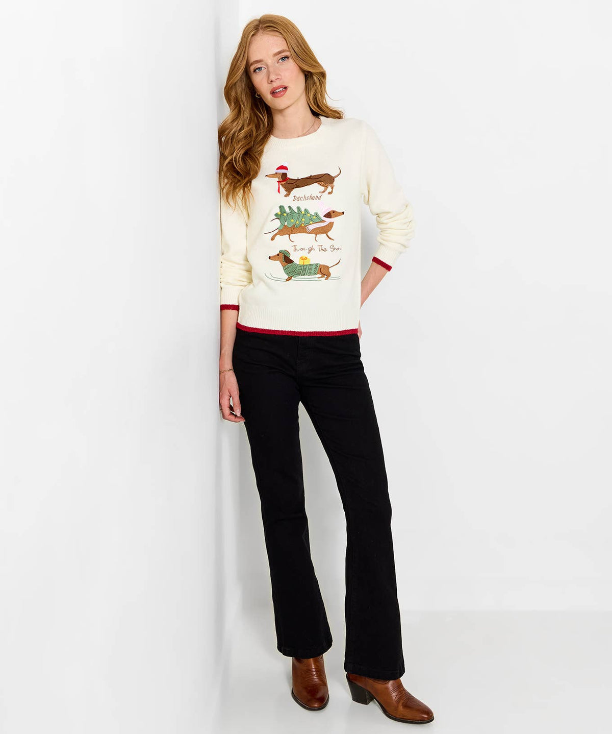Darcie Dachshund Embroidered Jumper: Cream / 30% Polyester, 26% Arylic, 6% Wool,3% Elastane / 16