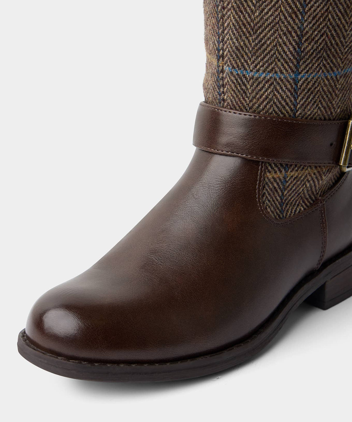 County Walks Long Boots: Brown / Upper: 95% Microfibre, 5% PU, Lining & Sock: 100% Textile, Outsole: 100% TPR, Sock: 100% PU / 6