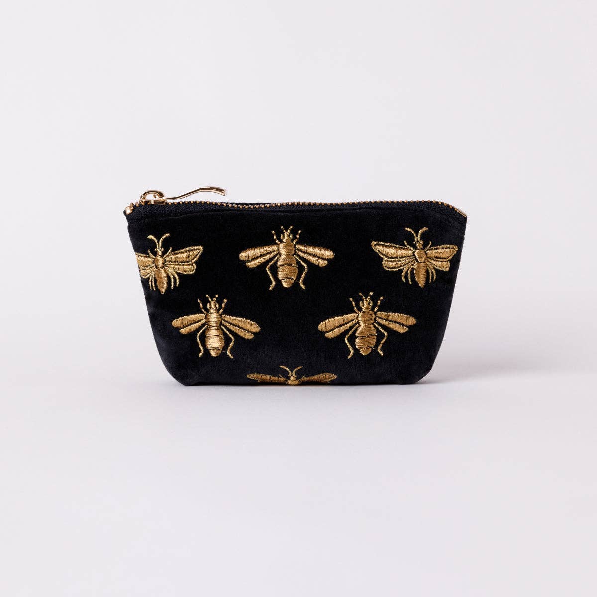 Elizabeth scarlett bee coin purse black