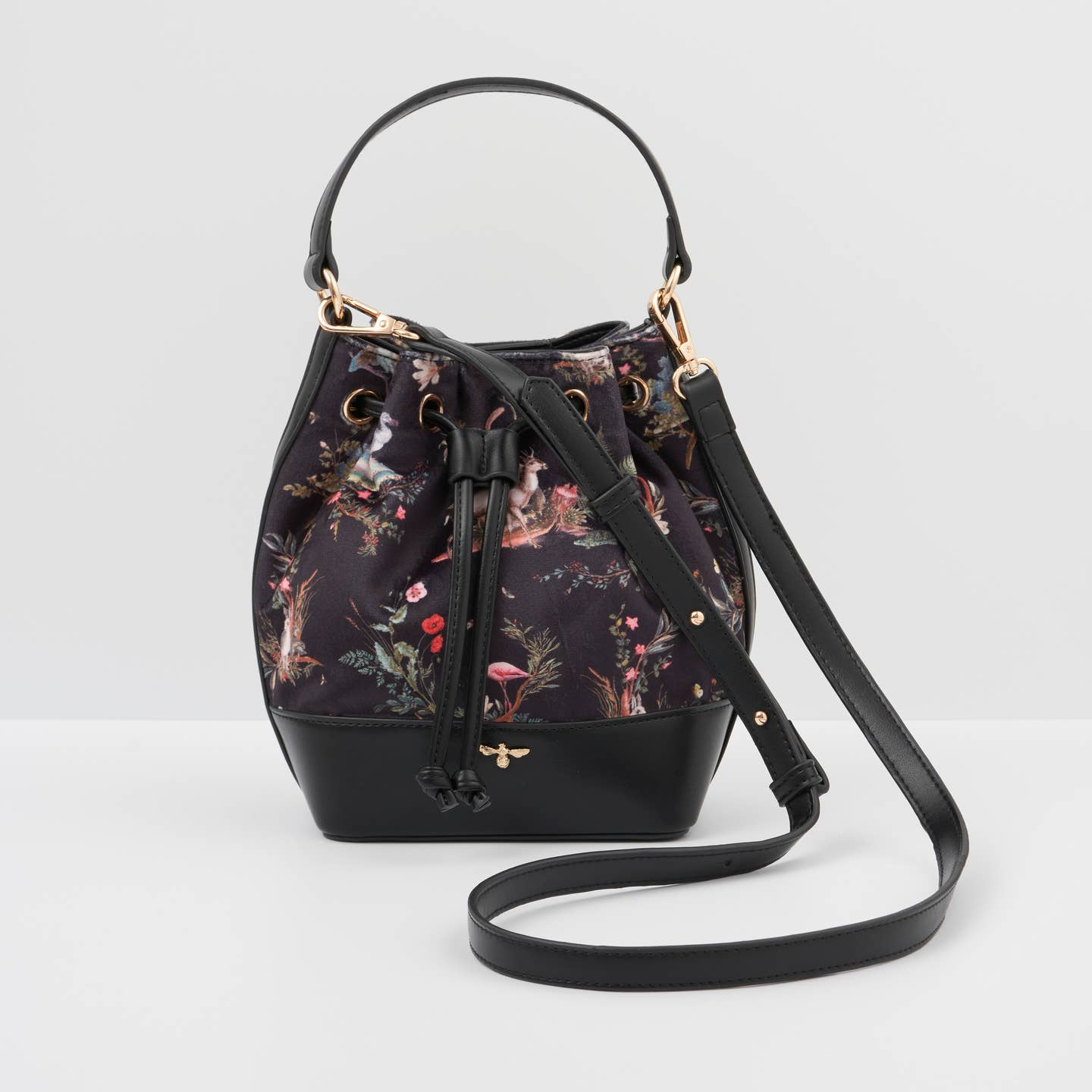 Fable bucket bag new collection free uk postage included